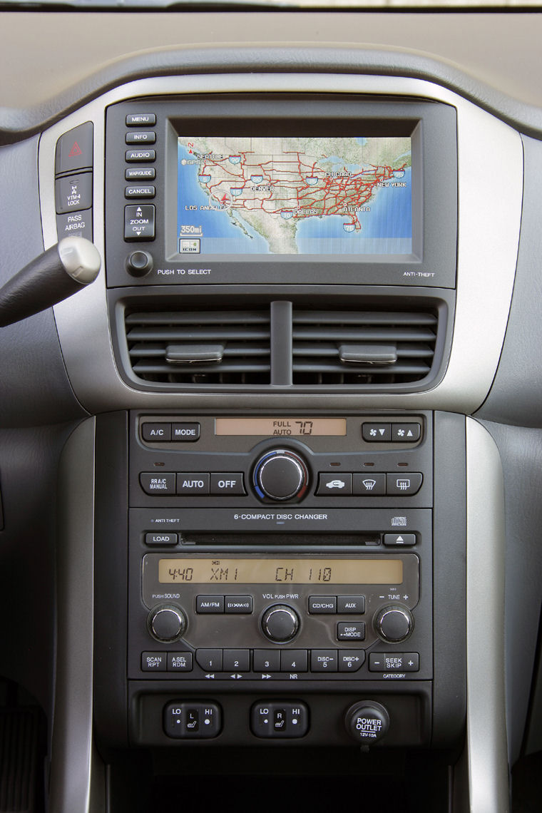 2006 Honda Pilot Center Dashboard Picture / Pic / Image